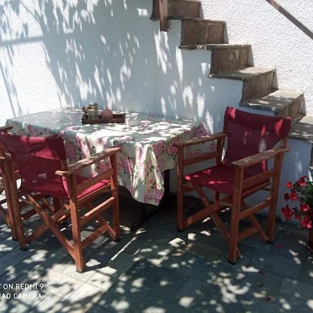 Traditional House In Akamatra Square Εξωτερικό φωτογραφία